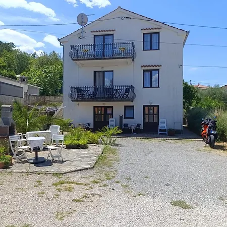 Dani 3 Apartman *